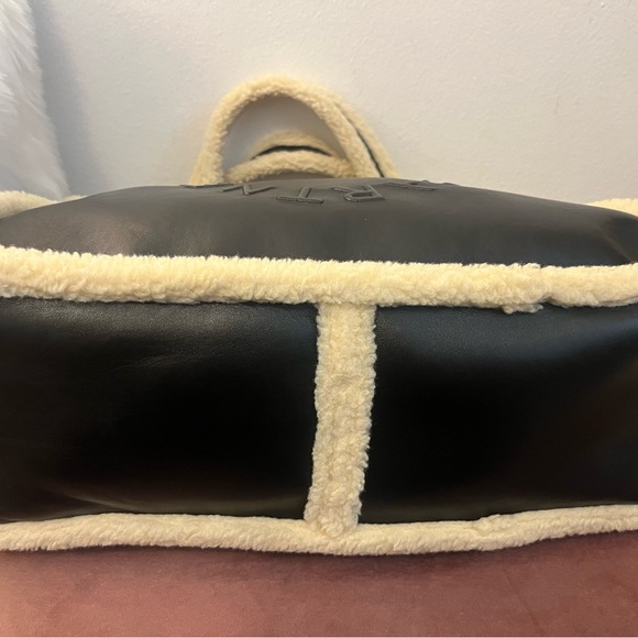 Stella McCartney black vegan and faux fur shoulder bag - Picture 3 of 13